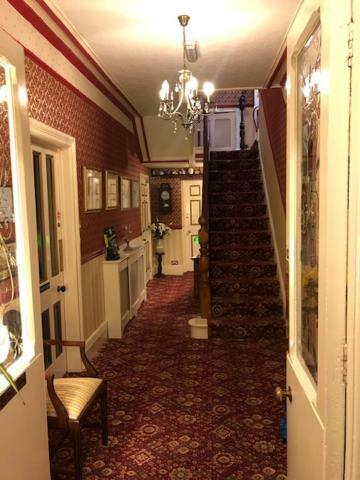 Sunnycroft Private Hotel Llandudno Exterior photo